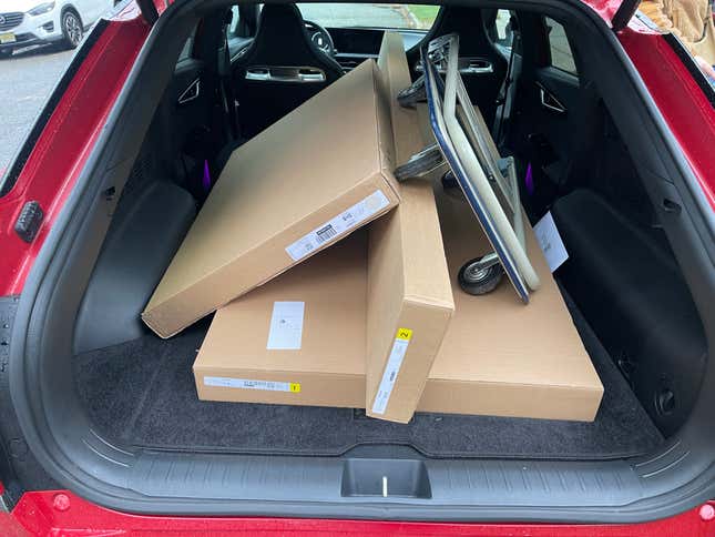 Image for article titled The 2023 Kia EV6 GT Is Held Back By A World That Isn't Entirely Ready For EVs