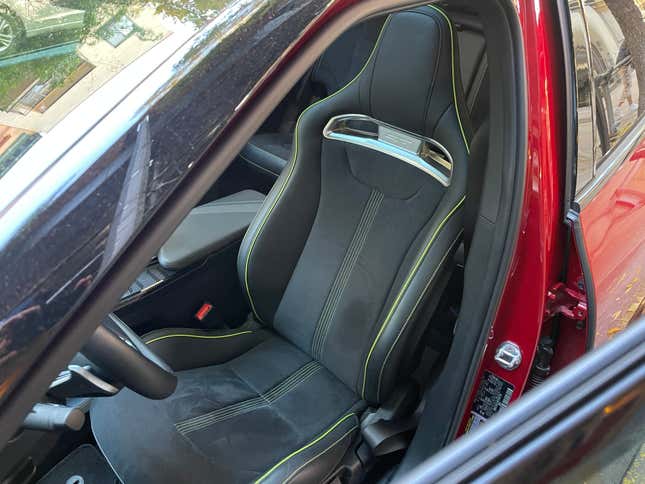 Image for article titled The 2023 Kia EV6 GT Is Held Back By A World That Isn't Entirely Ready For EVs