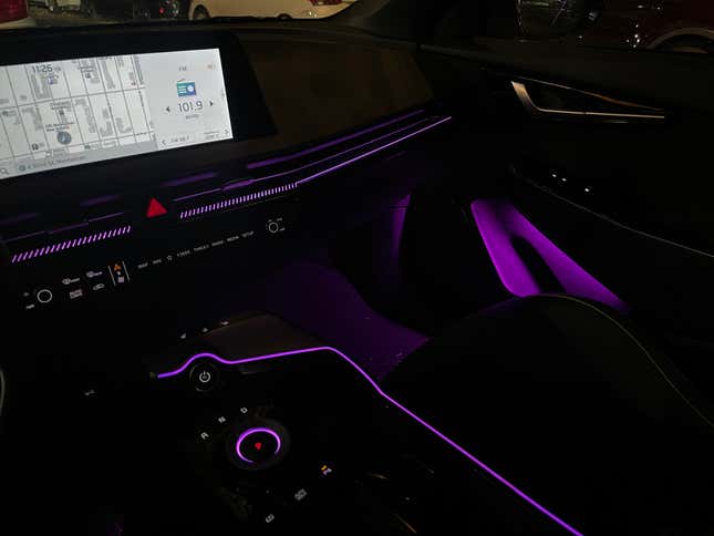 Image for article titled The 2023 Kia EV6 GT Is Held Back By A World That Isn't Entirely Ready For EVs
