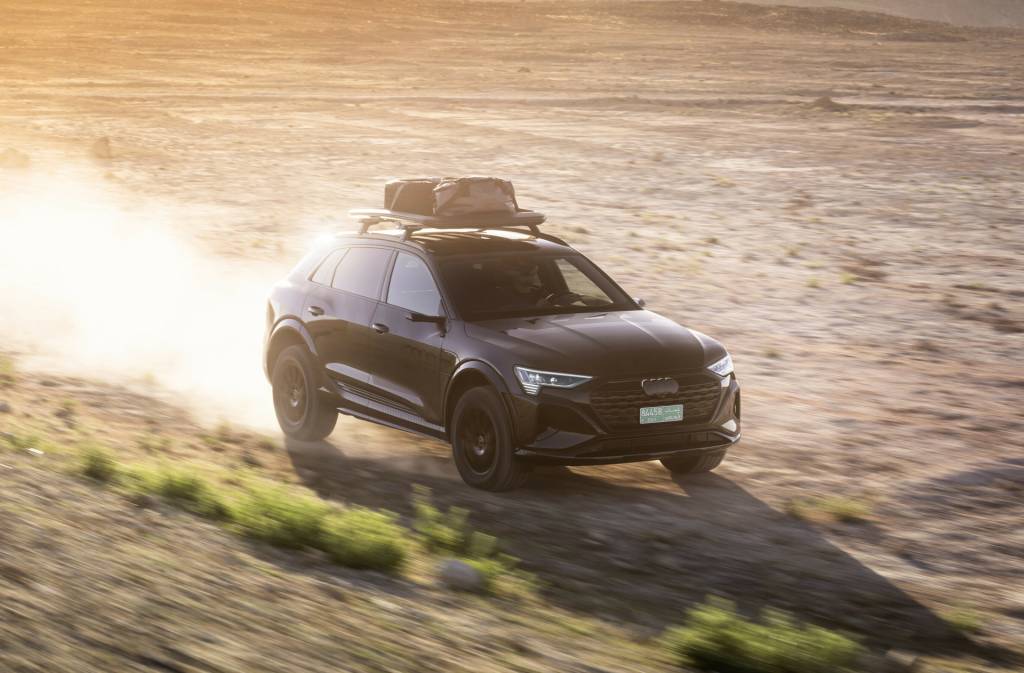 2024 Audi Q8 E-Tron Edition Dakar