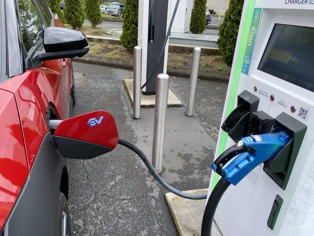 Subaru Solterra 2024 di Electrify America