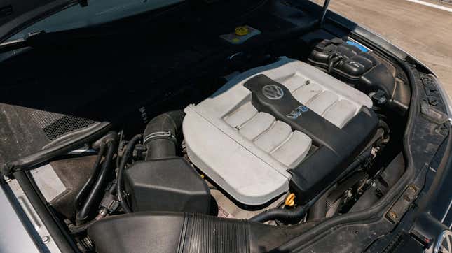 Motor eksentrik itu sendiri; Volkswagen W8