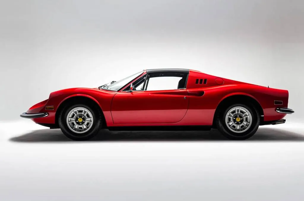 Ferrari Dino 246 GTS 1972 dimiliki oleh Cher - Sumber Gambar: Bawa Trailer