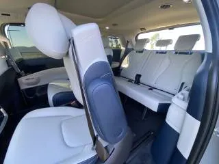 Kia Karnaval Hibrida 2025